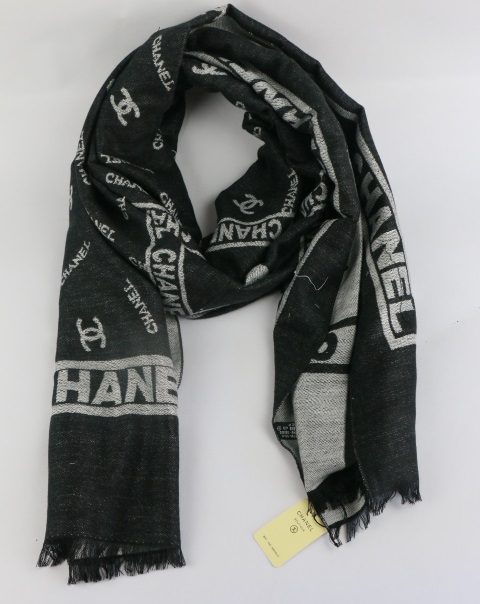 Chane1 brand scarf 10